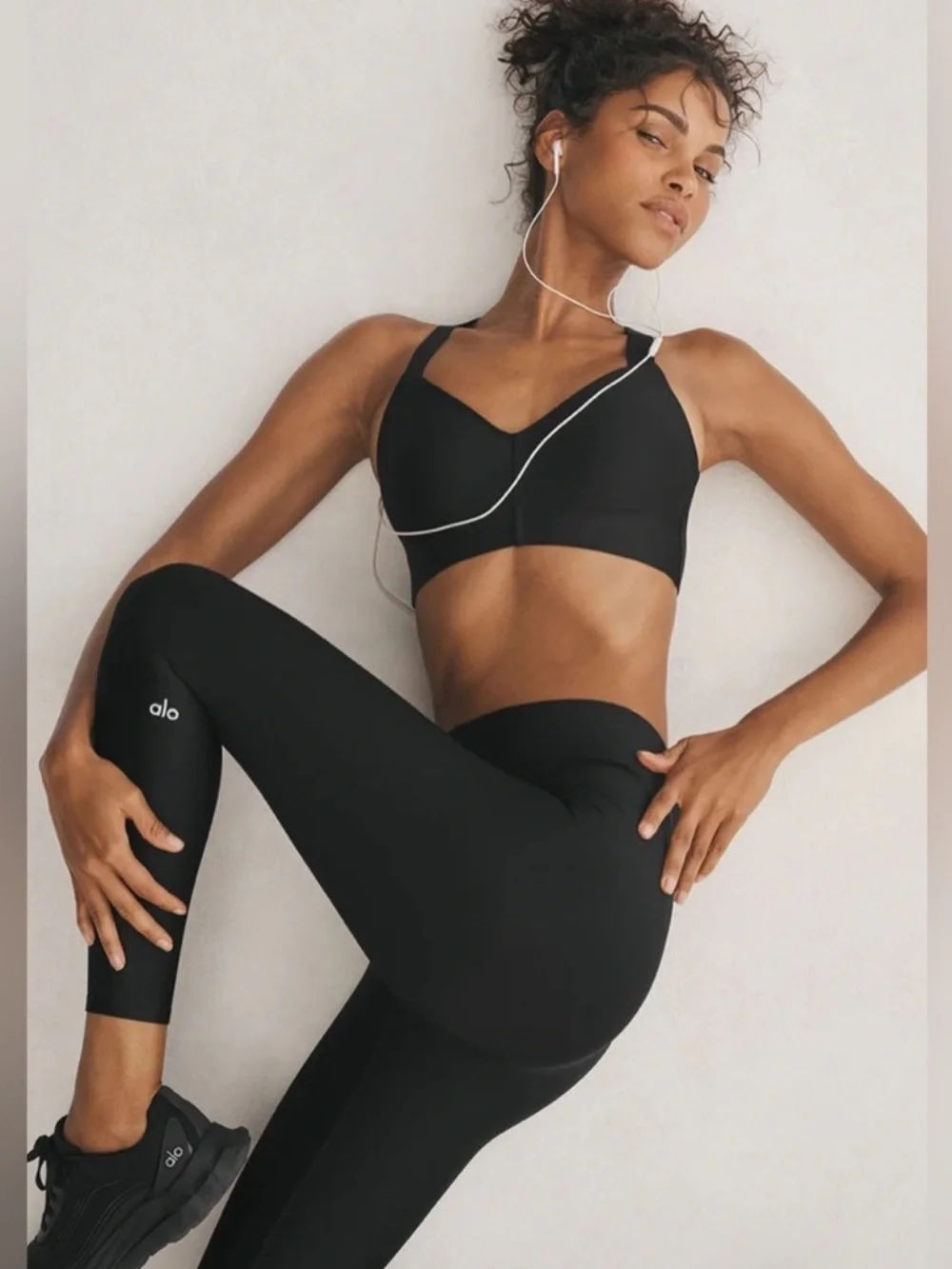 ALO yoga airlift High-Waist Black Sculpting Women’s leggings (7/8 Length)